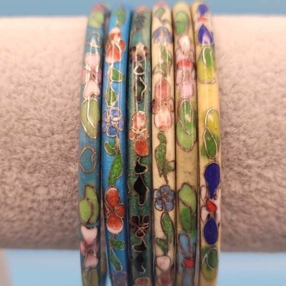 1 Cloisonne Enamel Bangle - Picture 2 of 9